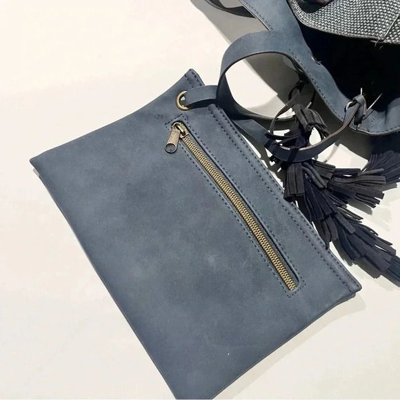 T-shirt & Jeans brand boho tote bag with tassels blue white lightweight - Picture 7 of 7